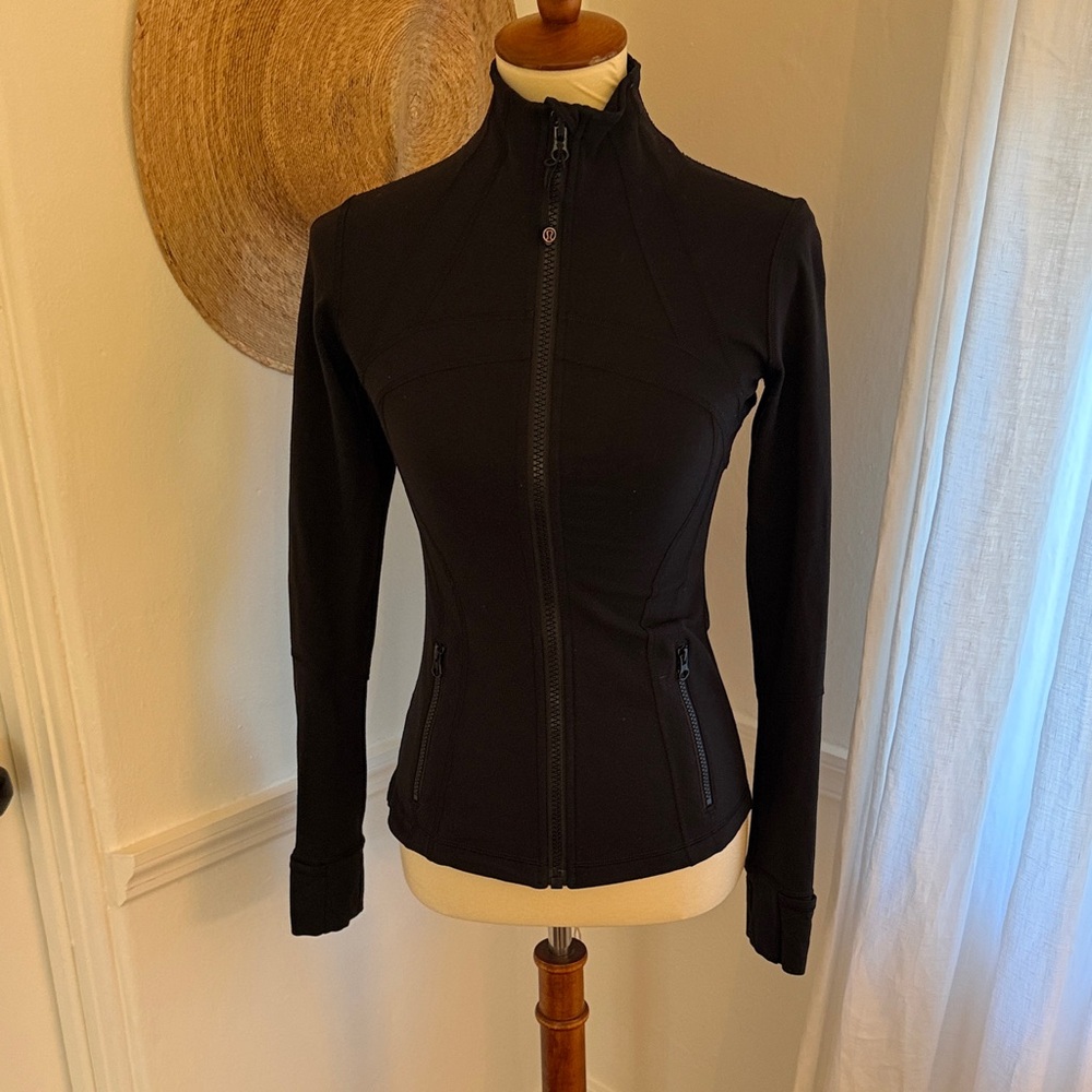Lululemon Define Jacket — Black, Size 6
